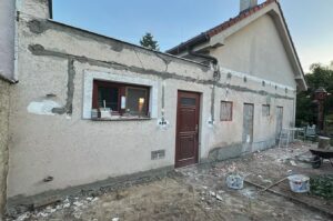 Kompletná exteriérová elektroinštalácia pre vonkajšiu terasu rodinného domu, Devínska Nová Ves