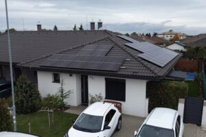 Inštalácia fotovoltiky 10 kWp na strechu dvojdomu pre energetickú sebestačnosť, Bernolákovo