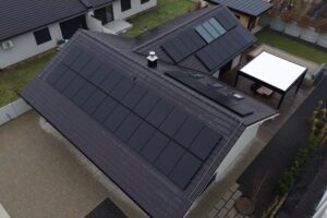 Inštalácia celočiernej fotovoltiky 20 kWp na kľúč s batériovým úložiskom pre rodinný dom, Jaslovské Bohunice