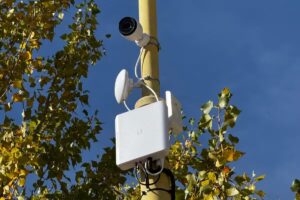 Kompletná exteriérová inštalácia kamerového systému a Wi-Fi pokrytia v areáli kameňolomu