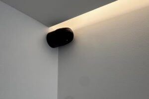 Kamerový systém na mieru a inštalácia UniFi technológie na kľúč pre kancelárie, Trnava